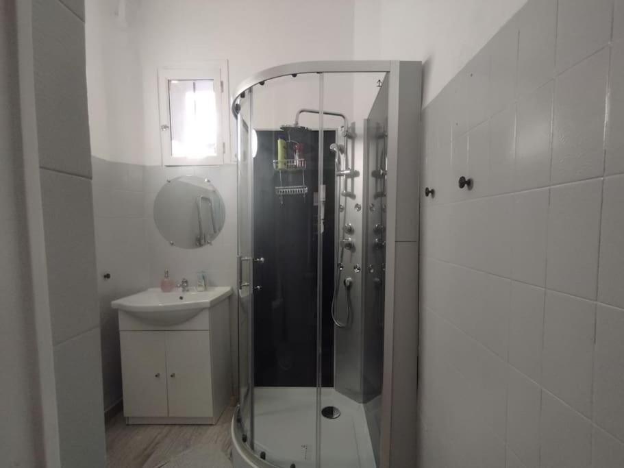 Appartement En Plein Centre. Carpentras Buitenkant foto