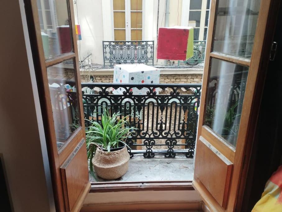 Appartement En Plein Centre. Carpentras Buitenkant foto